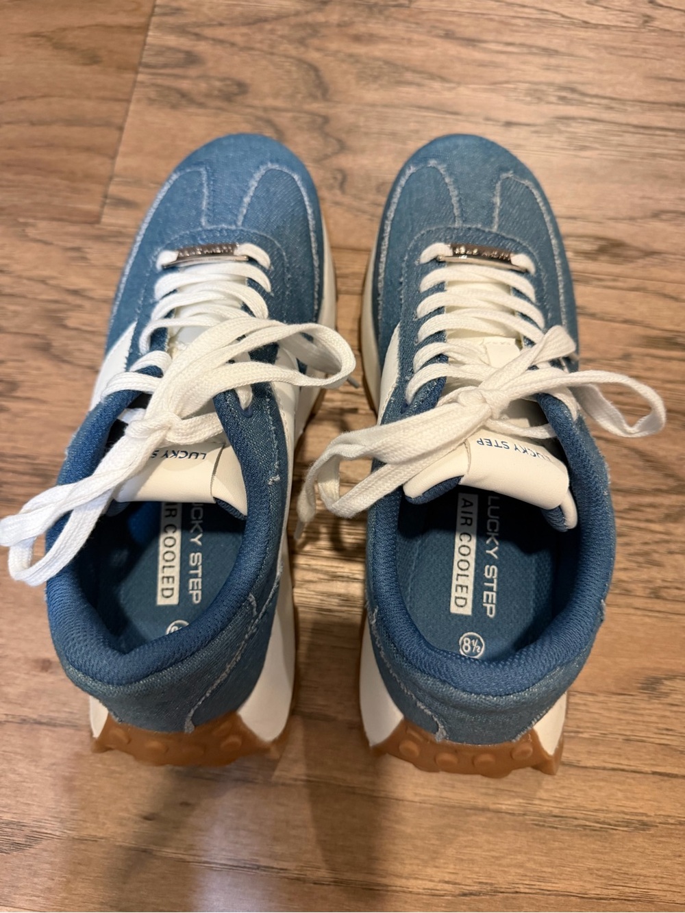 Men's Blue and White Retro Runner Sneakers